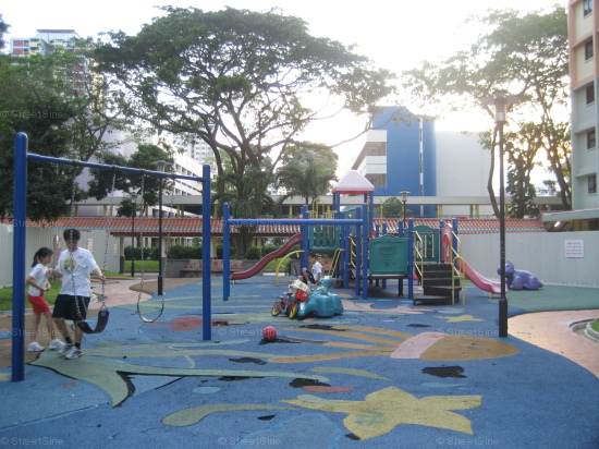 New Upper Changi Road thumbnail photo